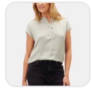 Amour Vert Women's Light Green Blouse